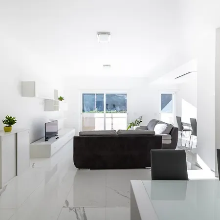 Domus Italica Apartament *